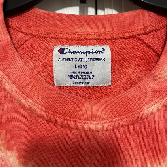 Champion Women’s Pink Tie Die Pullover Sweatshirt Size Large - Picture 3 of 4